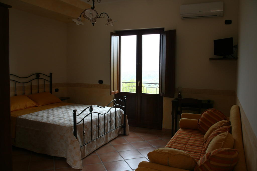 Residence Villa Rosi Laureana Cilento Δωμάτιο φωτογραφία