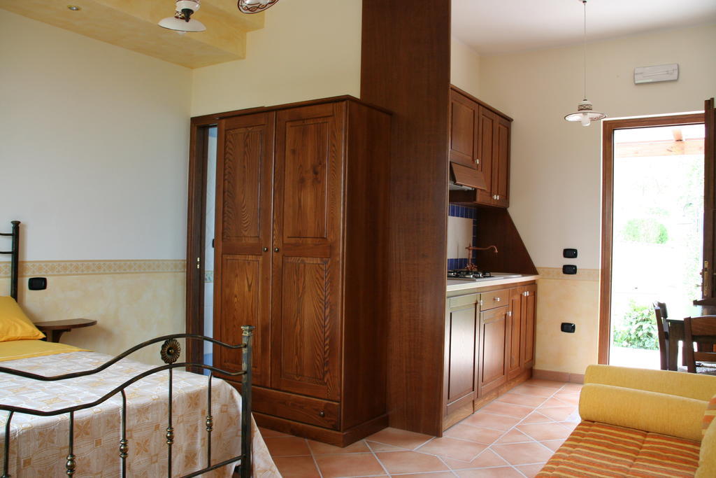 Residence Villa Rosi Laureana Cilento Δωμάτιο φωτογραφία